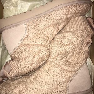 *LABOR DAY weekend SALE!*BRAND NEW Ugg Boots👢!!